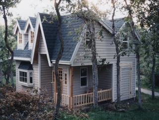 custom alpine play house