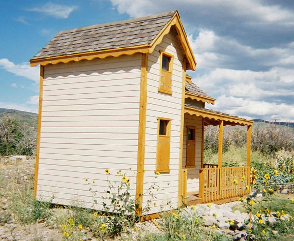 left side of childs playhouse