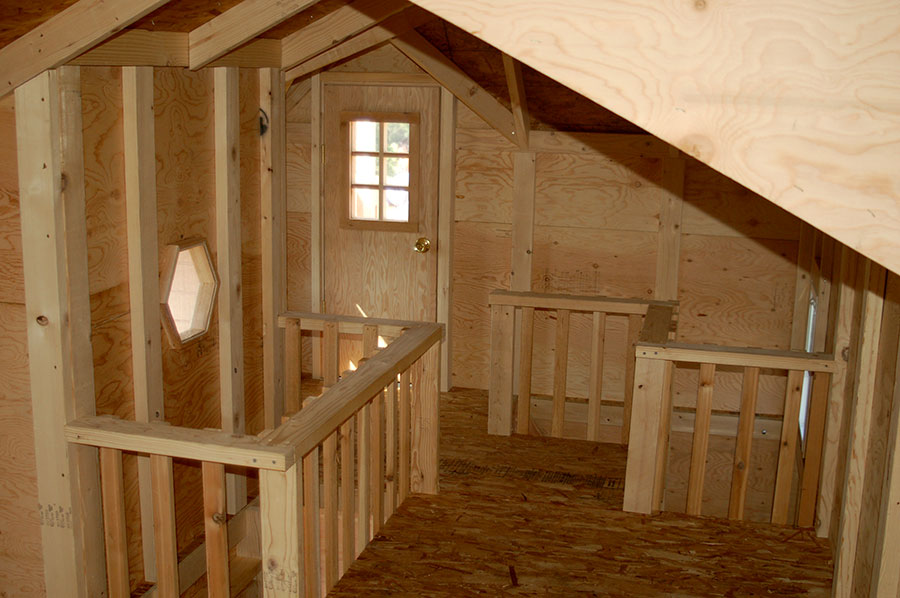 Image of kids outdoor playhouse interior